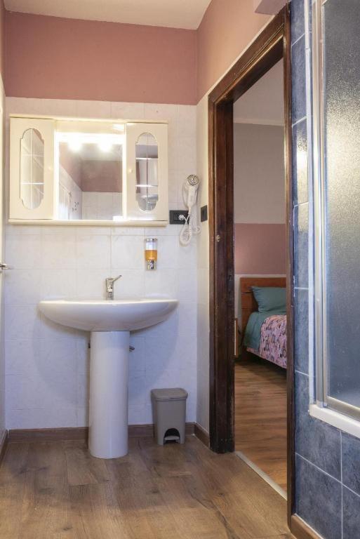 Le Mura Antiche Rooms 萨萨里 外观 照片